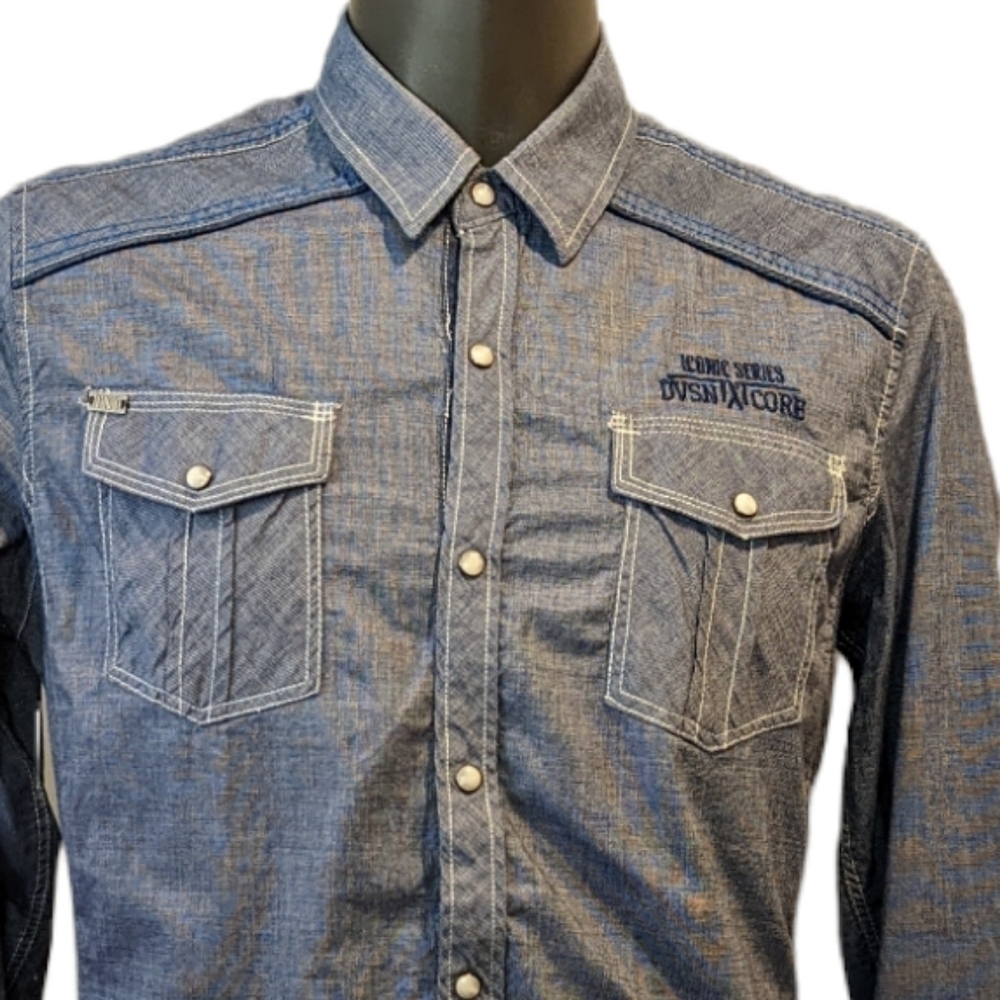 2/$20 TXT Chambray Blue Button Front Shirt Western Medium